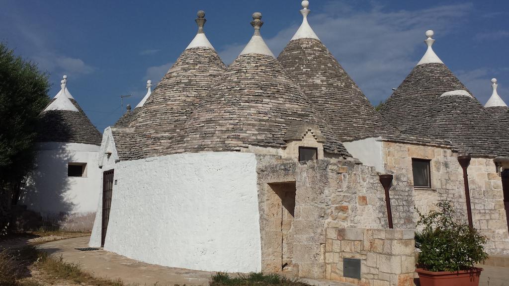 ロコロトンド Trulli Manuelaヴィラ エクステリア 写真
